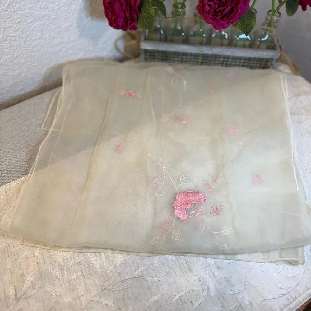Vtg 1950s Bariba Georgie Nylon Scarf - Hidden Geisha Novelty‎ Embroidery - 60x20